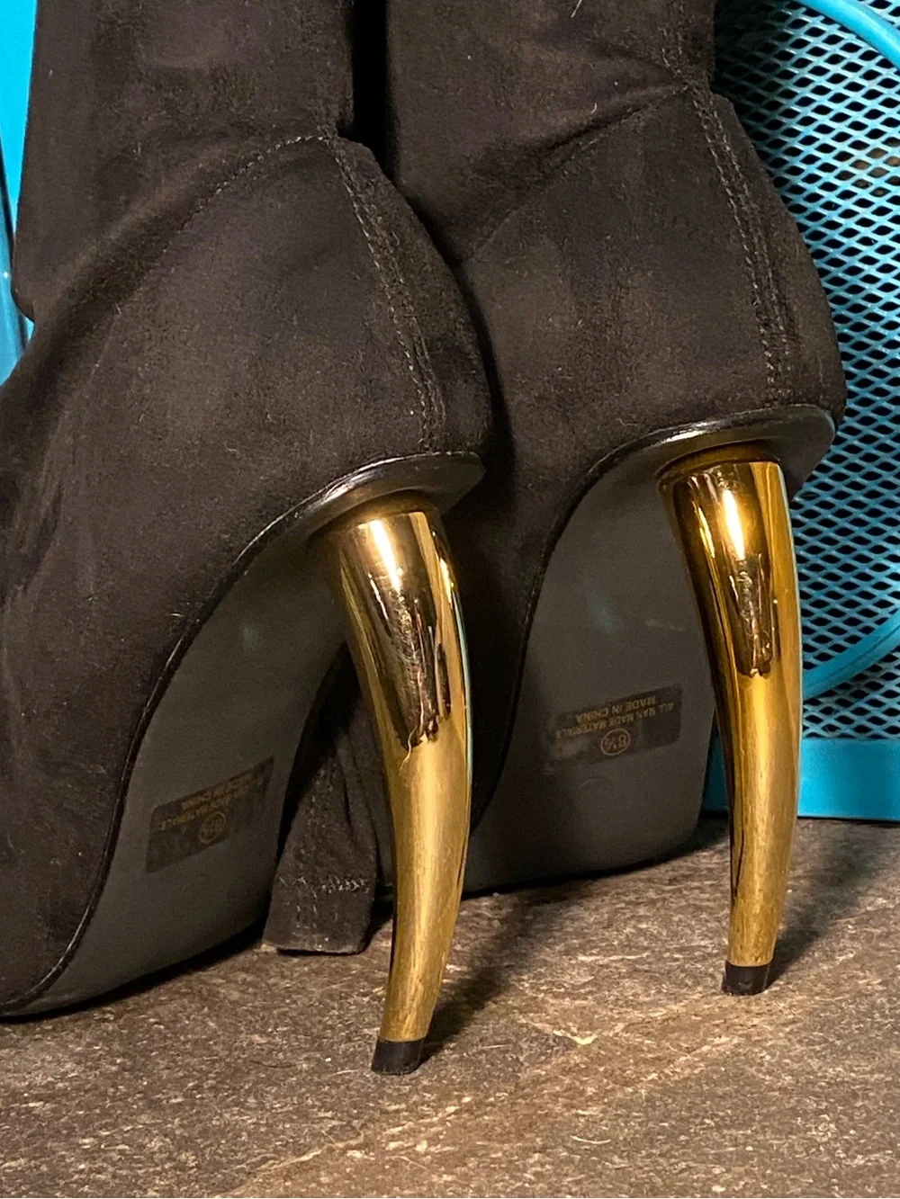 Super sexy thigh high/slouch black velvet boots,pointy toe,curved gold heels,8.5